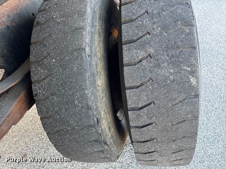 image for item EA2057 2014 Freightliner 108SD dump truck