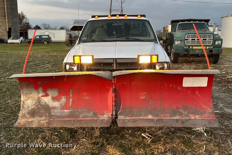 image for item EA2092 2000 Ford F350 Super Duty flatbed pickup truck