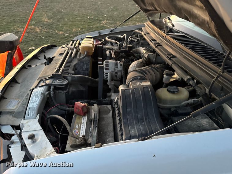 image for item EA2092 2000 Ford F350 Super Duty flatbed pickup truck