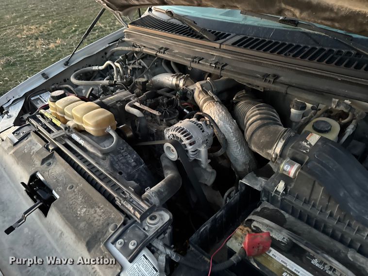 image for item EA2092 2000 Ford F350 Super Duty flatbed pickup truck