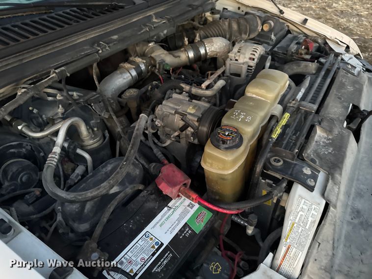 image for item EA2092 2000 Ford F350 Super Duty flatbed pickup truck