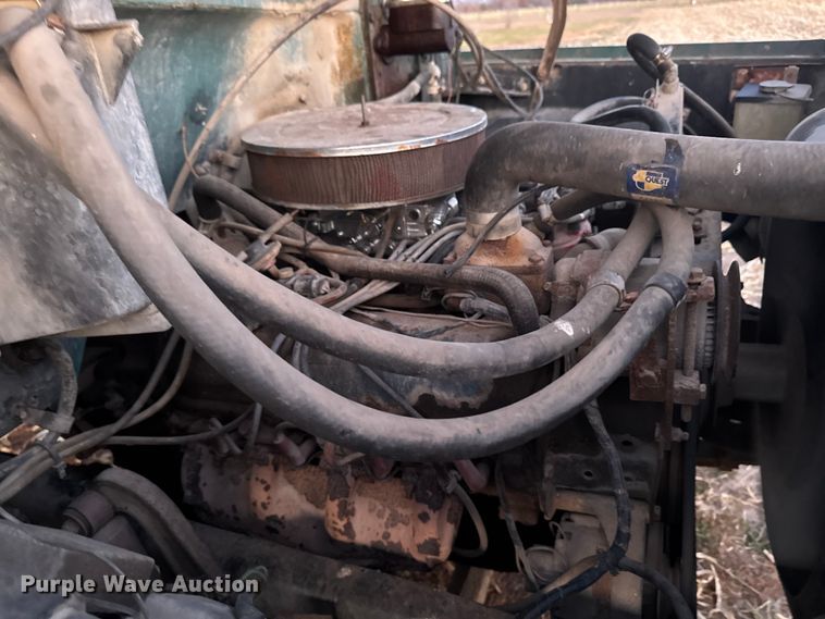 image for item EA2093 1980 Ford F700 dump truck