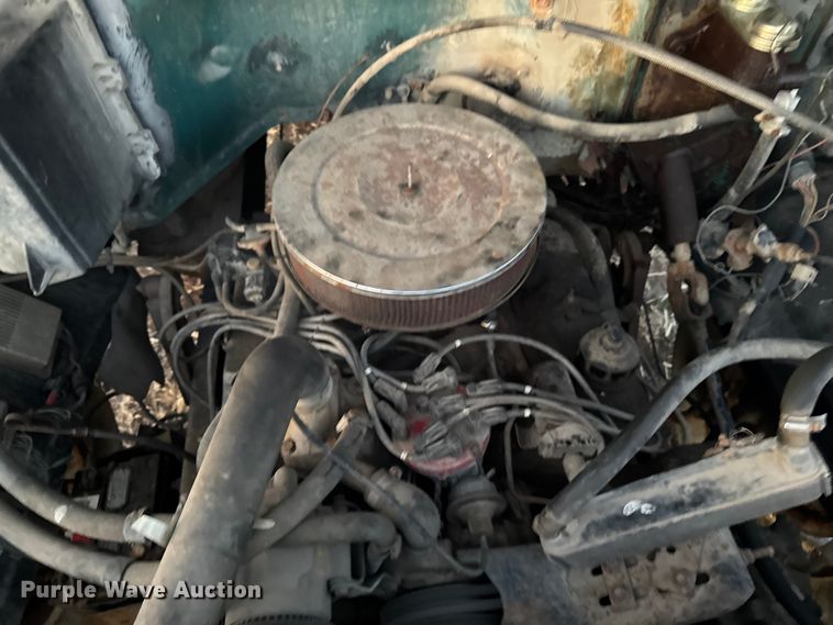 image for item EA2093 1980 Ford F700 dump truck