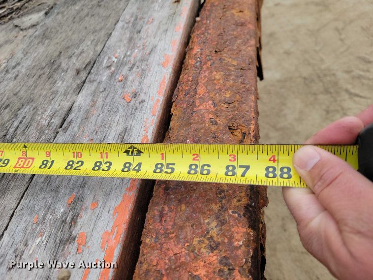 image for item EA2728 2005 Ford F250 Super Duty Crew Cab dump bed pickup truck