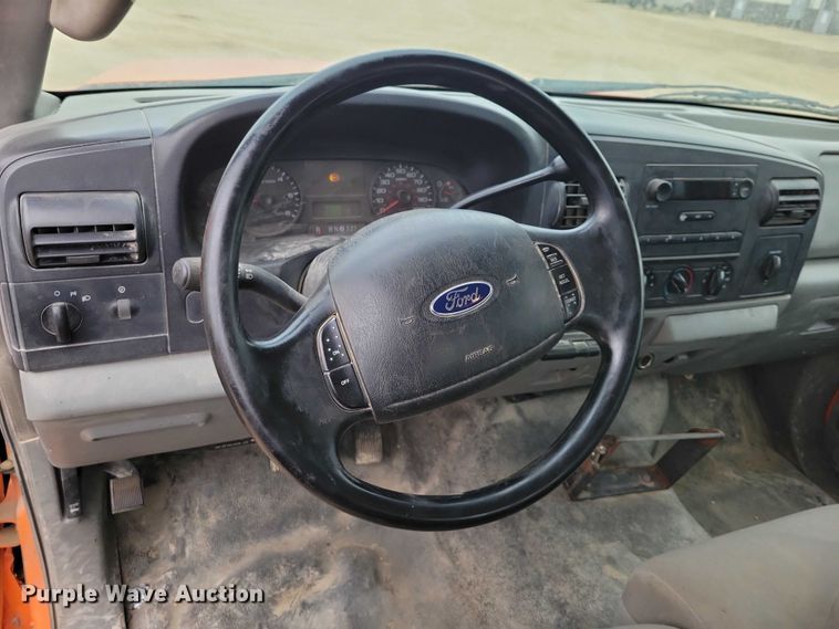 image for item EA2728 2005 Ford F250 Super Duty Crew Cab dump bed pickup truck