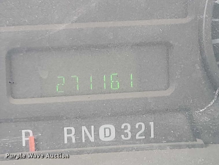 image for item EA2728 2005 Ford F250 Super Duty Crew Cab dump bed pickup truck