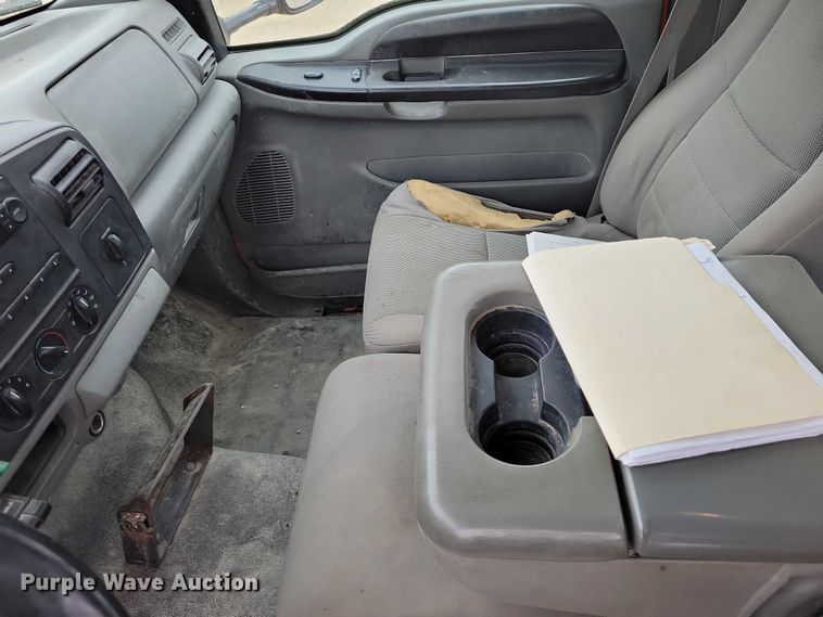 image for item EA2728 2005 Ford F250 Super Duty Crew Cab dump bed pickup truck