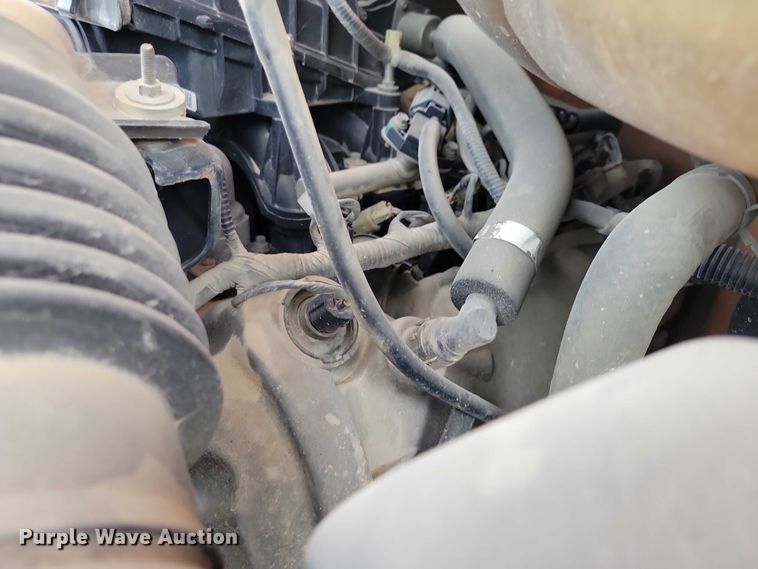 image for item EA2728 2005 Ford F250 Super Duty Crew Cab dump bed pickup truck