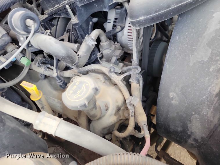 image for item EA2728 2005 Ford F250 Super Duty Crew Cab dump bed pickup truck