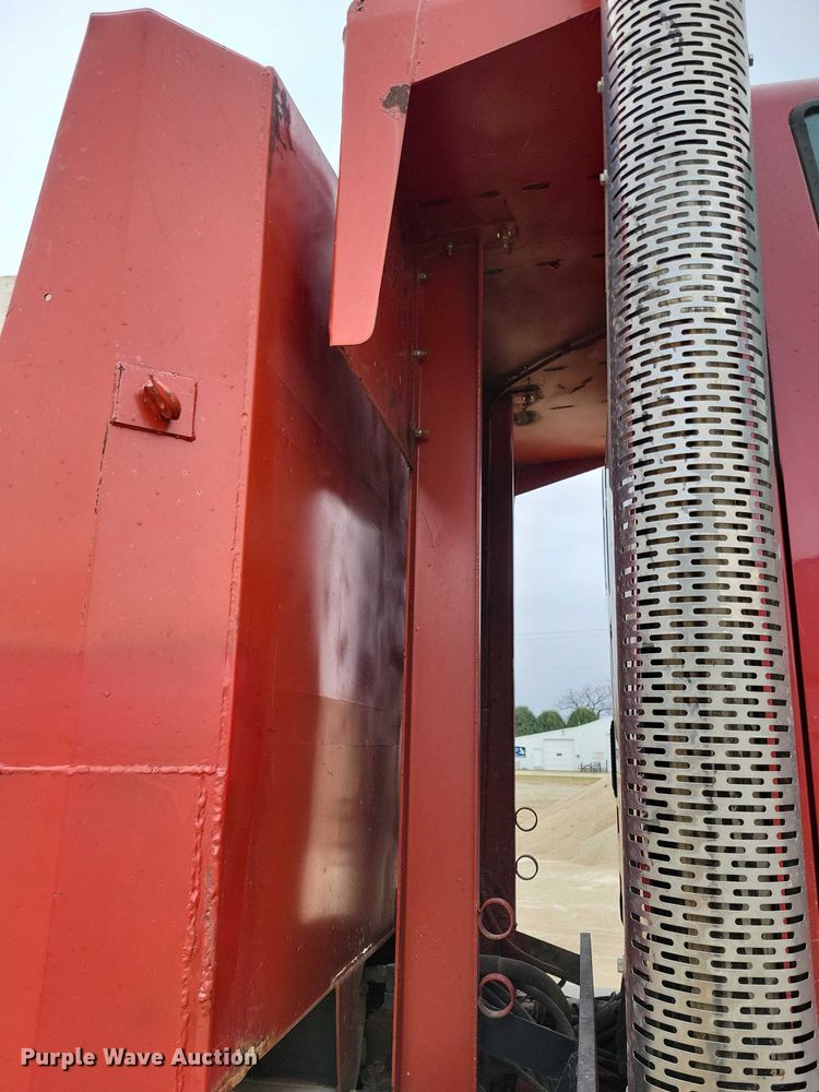 image for item EA2729 2004 International 7600 dump truck