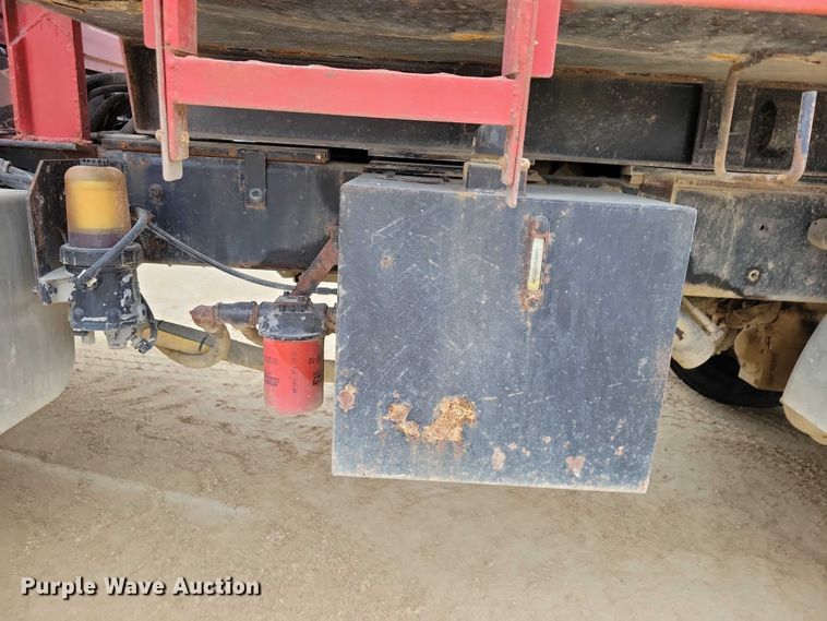 image for item EA2729 2004 International 7600 dump truck