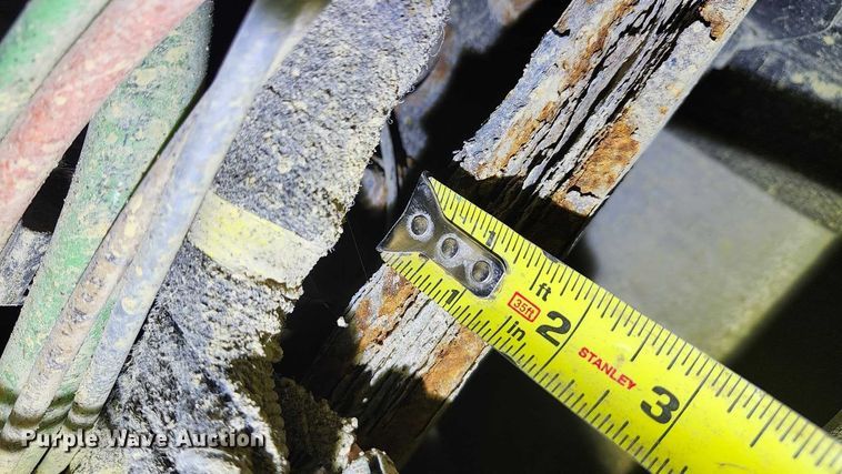 image for item EA2729 2004 International 7600 dump truck