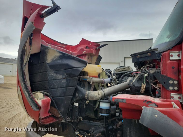 image for item EA2729 2004 International 7600 dump truck