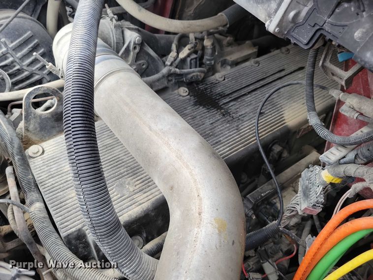 image for item EA2729 2004 International 7600 dump truck