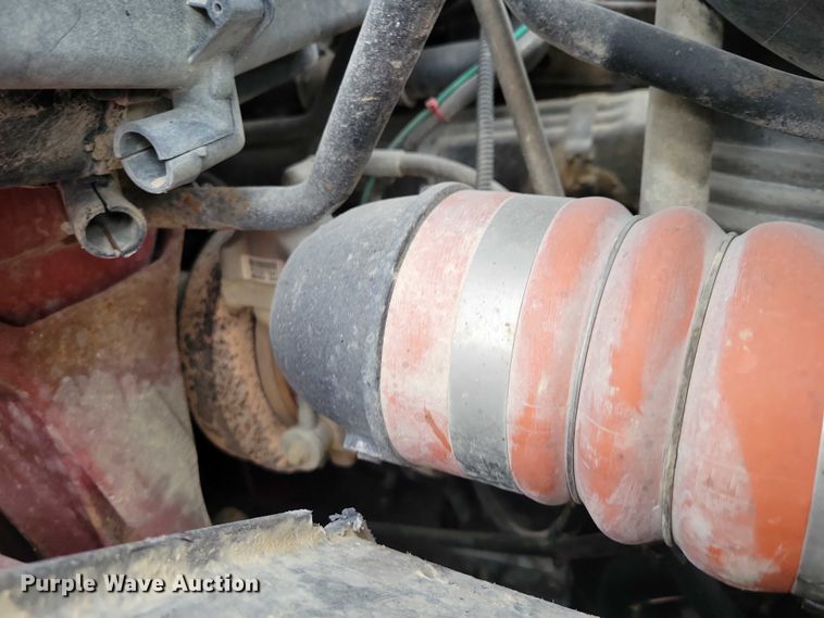 image for item EA2729 2004 International 7600 dump truck