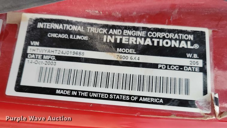 image for item EA2729 2004 International 7600 dump truck