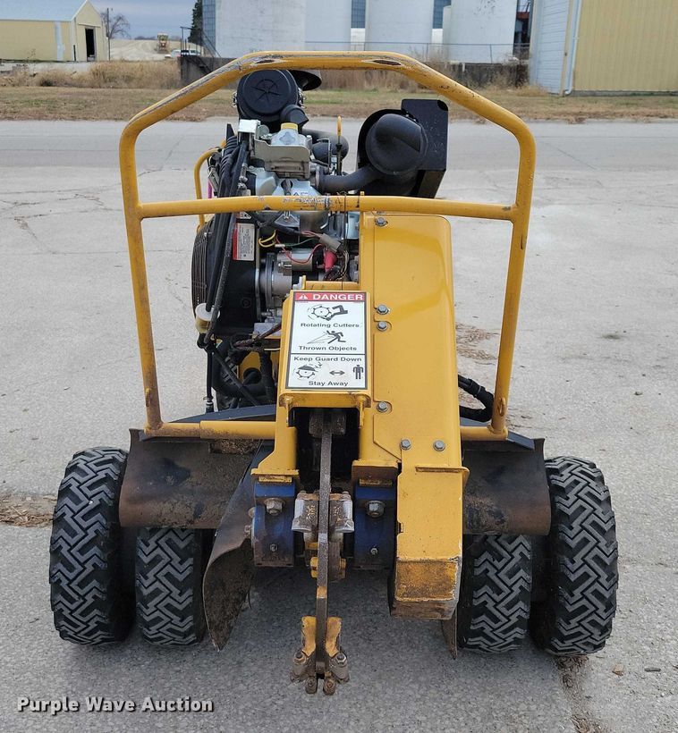 image for item EA2741 2021 Vermeer SC362 stump grinder
