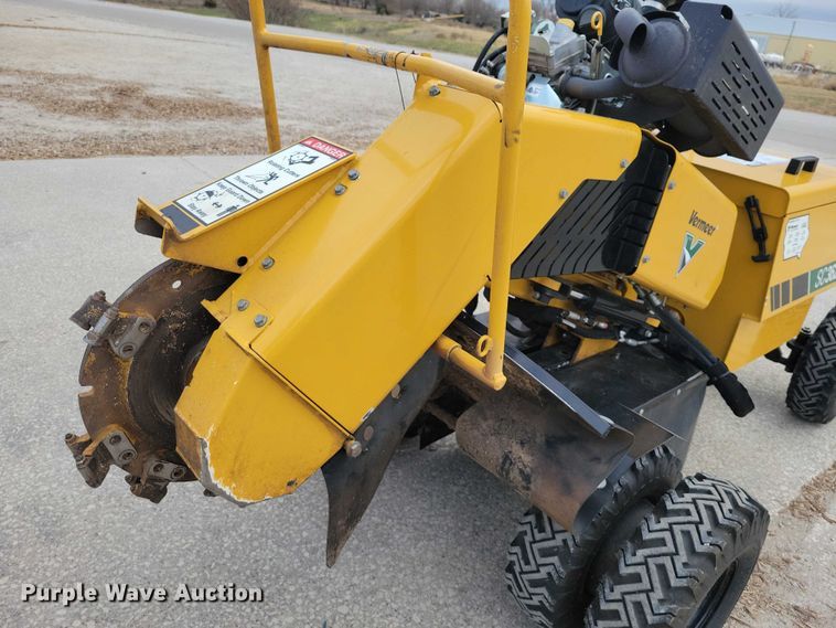 image for item EA2741 2021 Vermeer SC362 stump grinder
