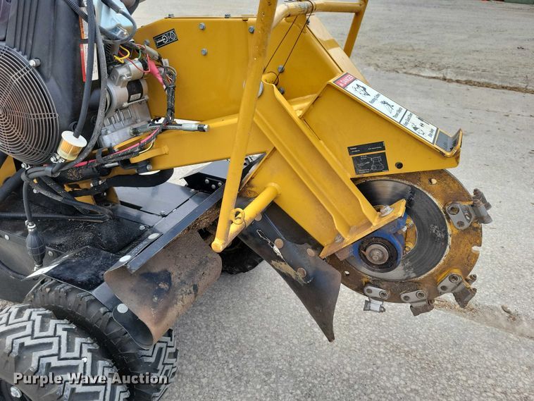image for item EA2741 2021 Vermeer SC362 stump grinder