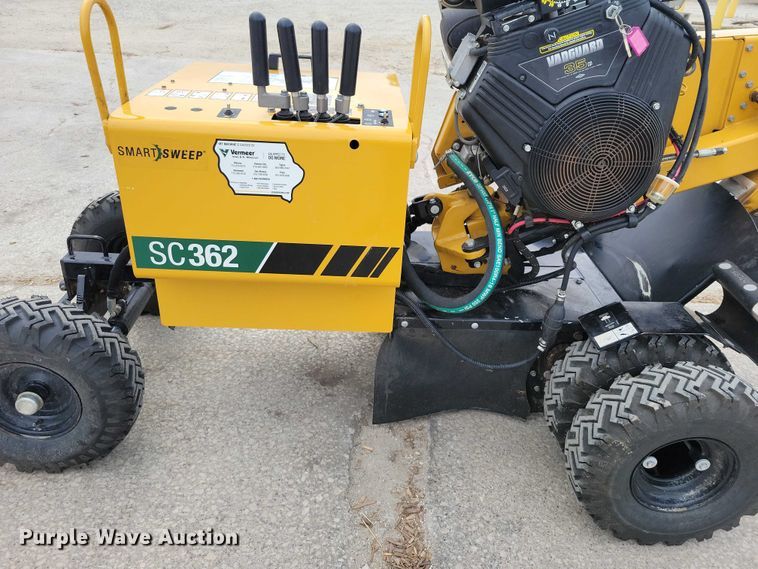 image for item EA2741 2021 Vermeer SC362 stump grinder