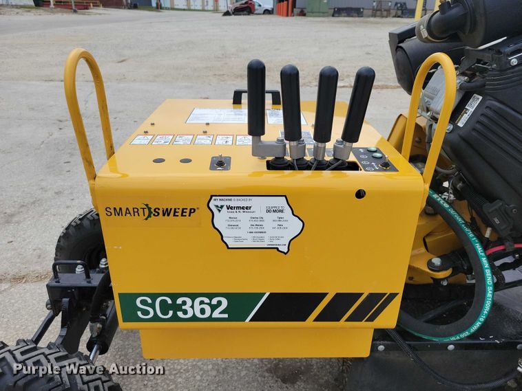 image for item EA2741 2021 Vermeer SC362 stump grinder