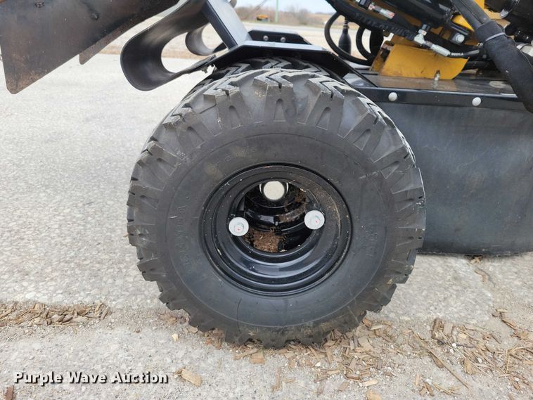 image for item EA2741 2021 Vermeer SC362 stump grinder