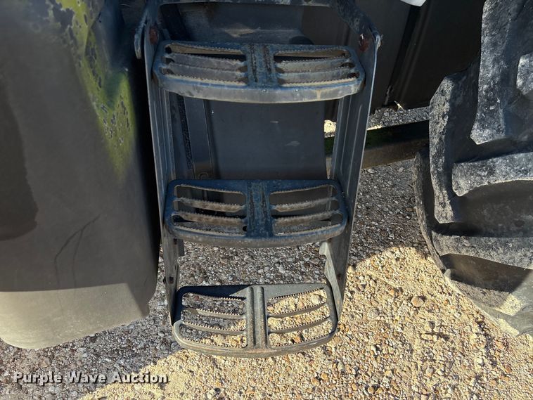 image for item EA7043 New Holland TS115A MFWD tractor