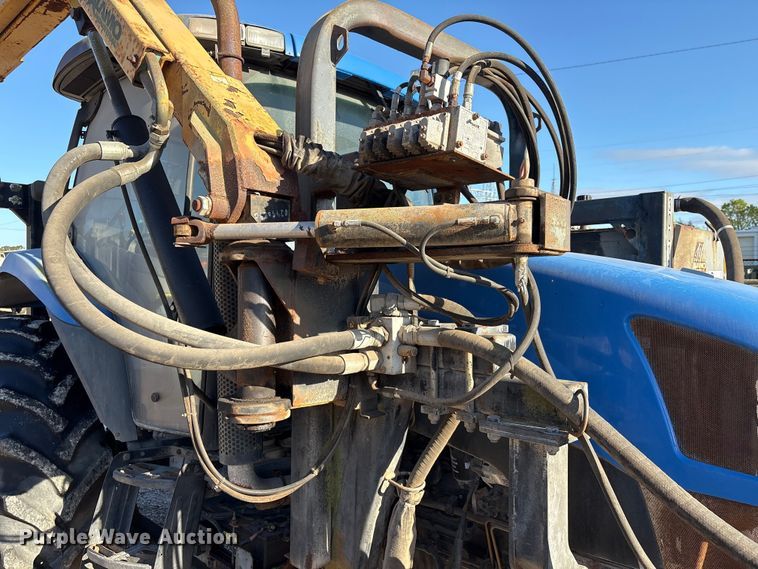 image for item EA7043 New Holland TS115A MFWD tractor