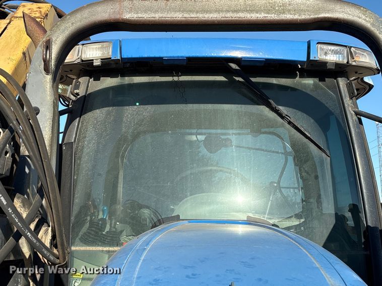 image for item EA7043 New Holland TS115A MFWD tractor