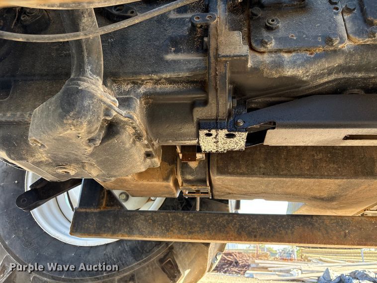 image for item EA7043 New Holland TS115A MFWD tractor