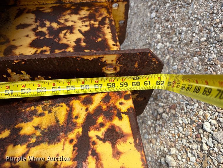 image for item EA7043 New Holland TS115A MFWD tractor