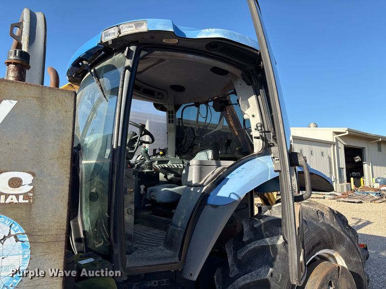 image for item EA7043 New Holland TS115A MFWD tractor