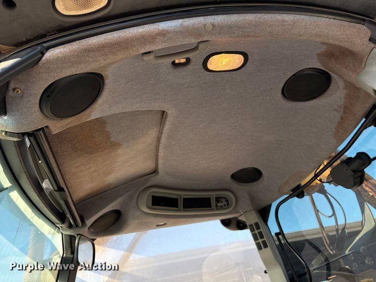 image for item EA7043 New Holland TS115A MFWD tractor