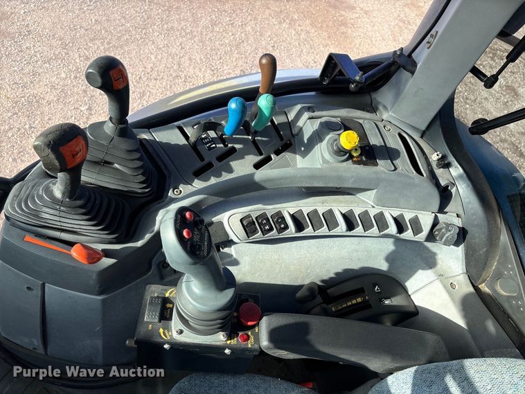 image for item EA7043 New Holland TS115A MFWD tractor