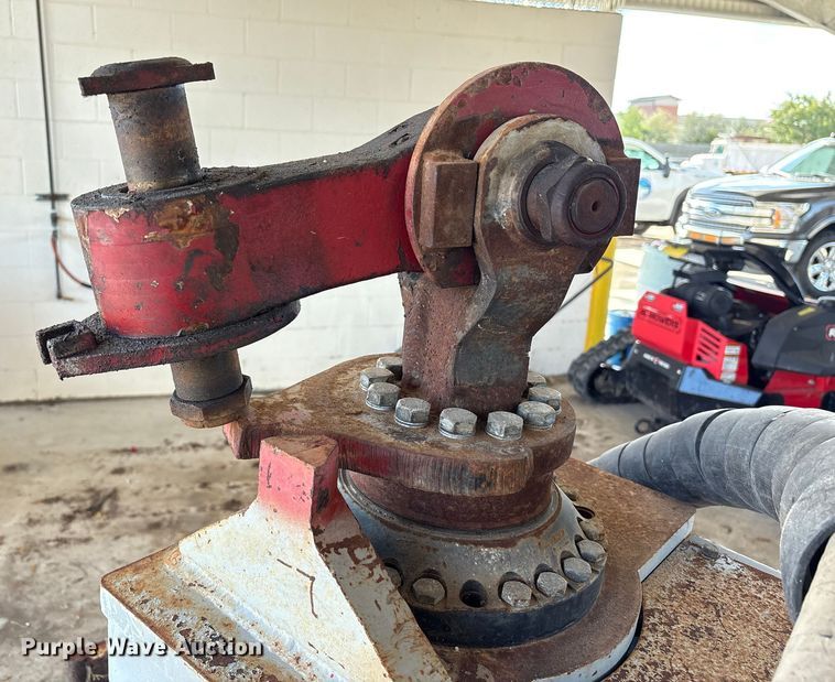 image for item EA7047 Denis Cimaf F-560 excavator felling head