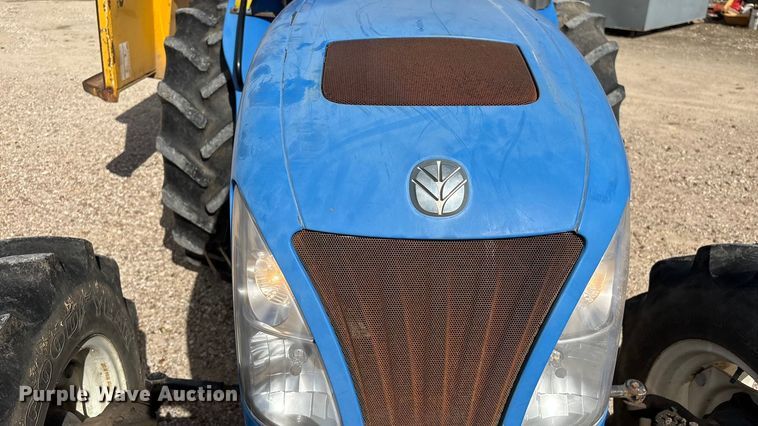 image for item EA7050 2005 New Holland TN70A MFWD tractor