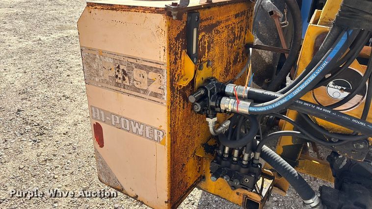 image for item EA7050 2005 New Holland TN70A MFWD tractor