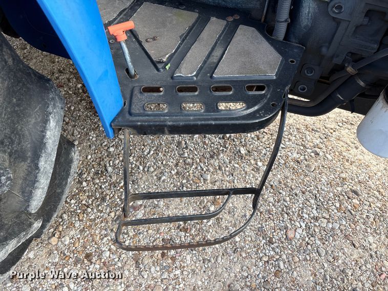 image for item EA7050 2005 New Holland TN70A MFWD tractor