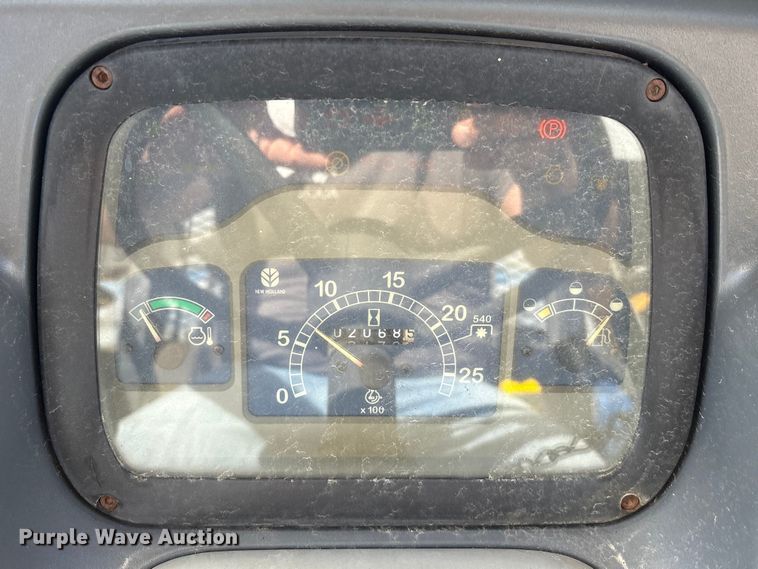 image for item EA7050 2005 New Holland TN70A MFWD tractor