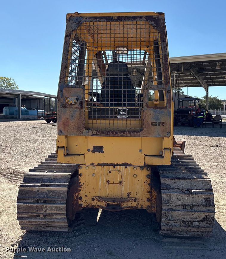 image for item EA7053 1998 John Deere 550G LGP dozer