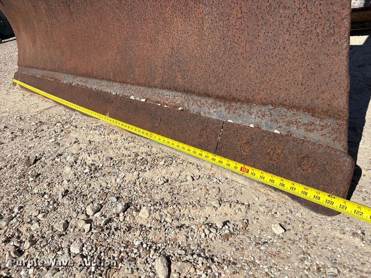 image for item EA7053 1998 John Deere 550G LGP dozer