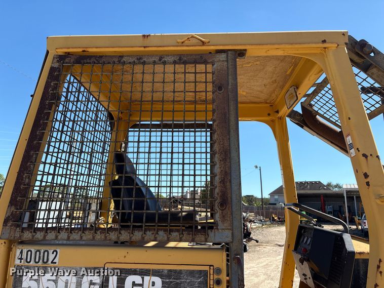 image for item EA7053 1998 John Deere 550G LGP dozer