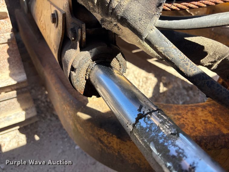 image for item EA7053 1998 John Deere 550G LGP dozer