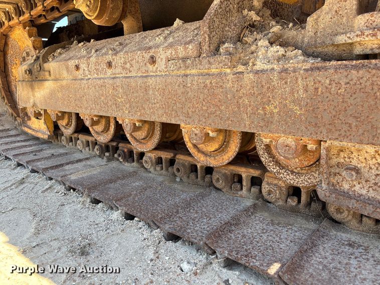 image for item EA7053 1998 John Deere 550G LGP dozer