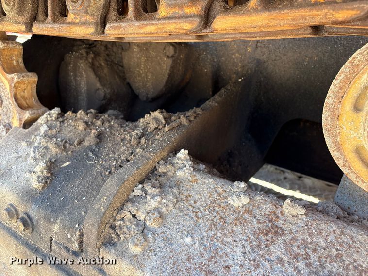 image for item EA7053 1998 John Deere 550G LGP dozer