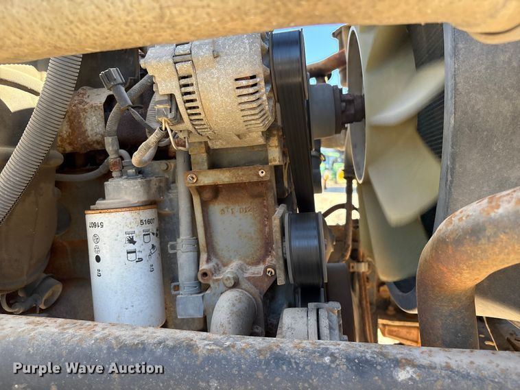 image for item EA7055 1996 Ford F800 dump truck