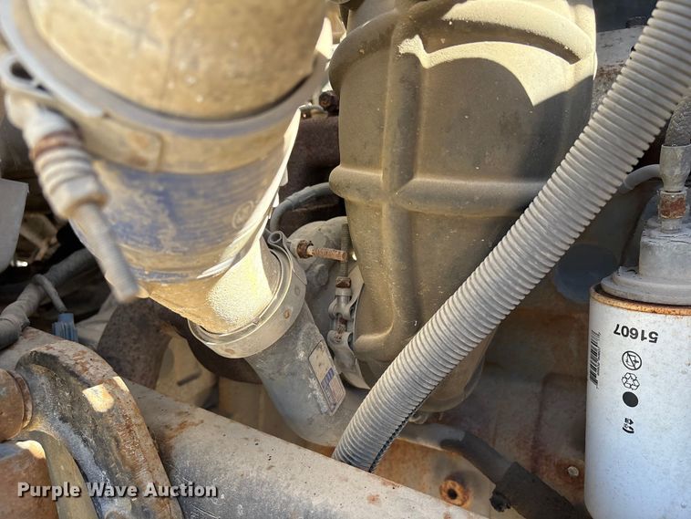 image for item EA7055 1996 Ford F800 dump truck