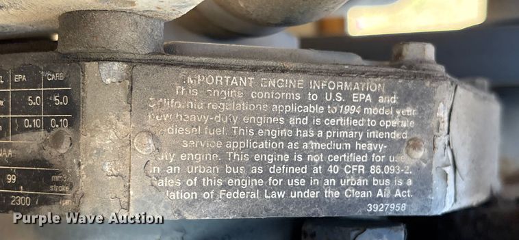 image for item EA7056 1995 Ford F800 dump truck