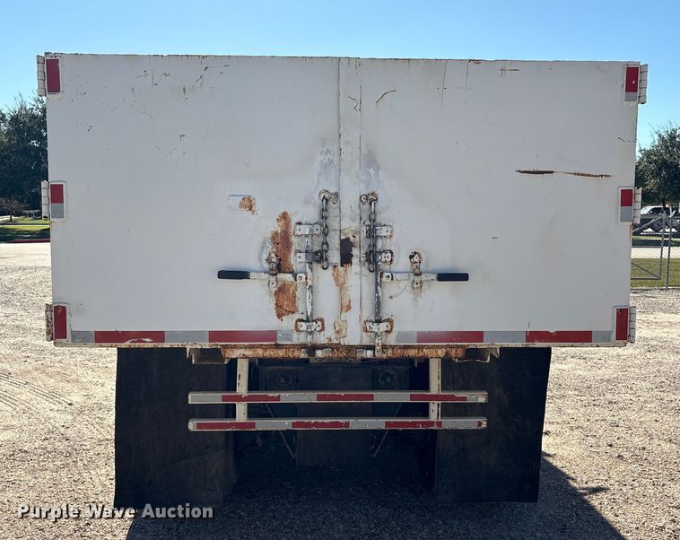 image for item EA7058 1999 Mack RD dump truck