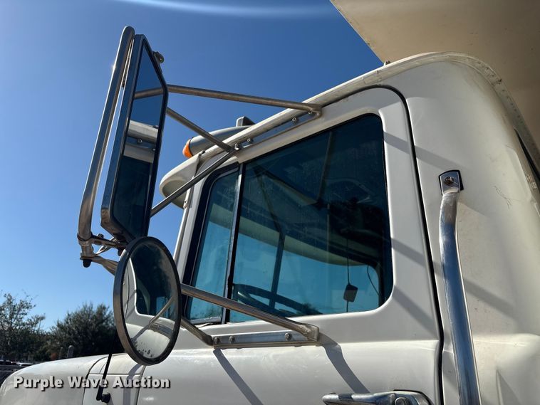 image for item EA7058 1999 Mack RD dump truck